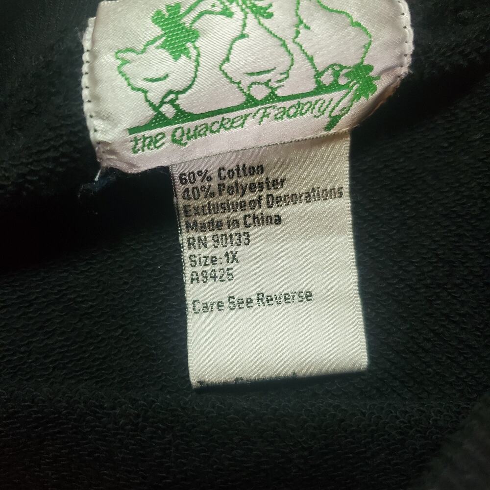 Quacker Factory Womens Plus 1X Black Christmas Sweater Friends Make Life Sweeter - Picture 2 of 8